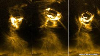 Solar tornadoes