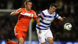 Joey Barton gafodd un o goliau QPR