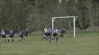 Strath Spè an aghaidh Chamanachd Leòdhais.