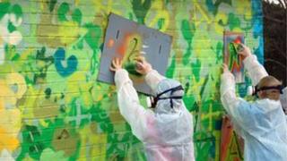 Spray painting