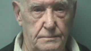 Paedophile Ronald Dean dies in prison aged 83 - BBC News