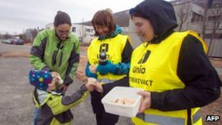 Striking workers in Tromsoe (24 May 2012)