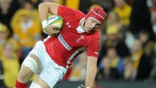 Clo Cymru Alun Wyn Jones