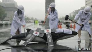 Activists in Seoul against South Korea's "scientific" whaling plans, 6 July