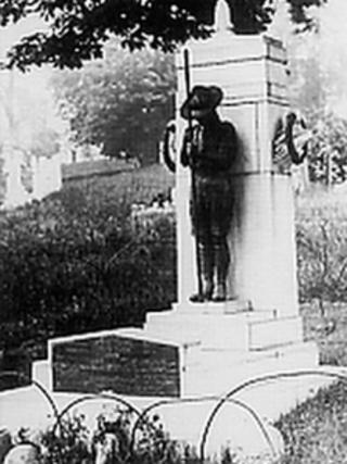 Nunhead Cemetery's original memorial to the scouts