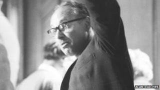 Austrian writer Erich Fried discusses literary censorship at the 1962 conference