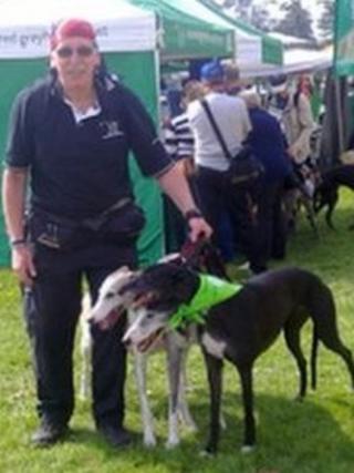 Neil Holohan with dogs Champ, Daisy and Kara