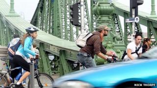 Cyclists and traffic in Budapest