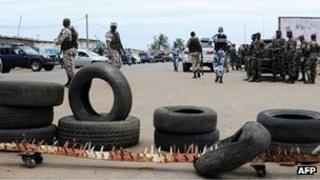 Road to Ghana closed on outskirts of Abidjan. 22 Sept 2012
