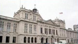 Prifysgol Caerdydd