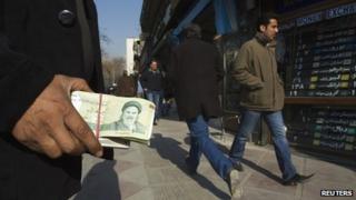 Обменник денег в Тегеране, Иран