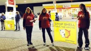 Greenpeace protesters at a petrol station in Breukelen, the Netherlands, 14 September 2012