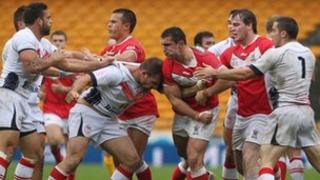 Tempers fray in Lens as the Wales and France rugby league players scuffle