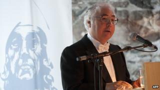 Manuel Castells speaking in Bergen in June, 2012
