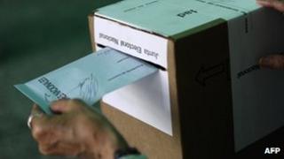 Voting during the presidential election in 2011