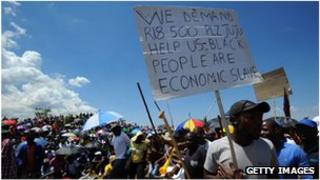 Striking workers at the Anglogold mine in Carletonville