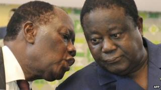 Alassane Ouattara (l) and Henri Konan Bedie (r) in Nov 2010