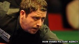 Stevens oedd yr unig Gymro oedd dal yn y bencampwriaeth
