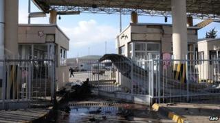 Cilvegozu border post after the blast (11 February 2013)