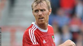 Y blaenwr Brett Ormerod beniodd i'r rhwyd wedi 60 munud.