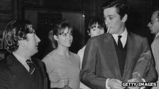 Willy Rizzo (l) with Natalie Delon, Elsa Martinelli and Alain Delon in 1965