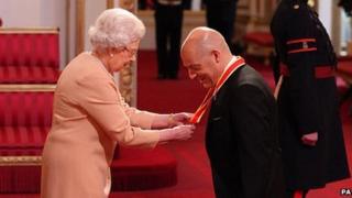 Queen and Sir David Brailsford
