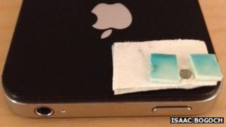 Improvised iPhone microscope