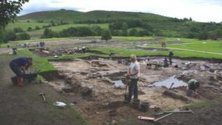 Excavations at Roman civilian settlement outside Vindolanda