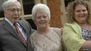 Professor Sir Robert Edwards (L) with Louise Brown (R) and her mother Lesley Brown (middle)