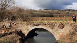 bridge pwll oldest flooding kidwelly surveyed historic near after caption its type