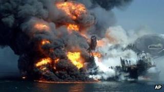 Пожар на нефтяной платформе Deepwater Horizon