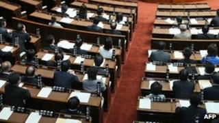 Japan's Upper House members approve the international treaty Hague Convention after an unanimous vote at the National Diet in Tokyo on 22 May 2013