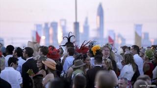 Толпа в Дубае