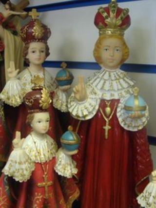 Child of Prague statue