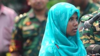Reshma Begum talks to the media at Savar Cantonment Hospital on the outskirts of Dhaka on 6 June 2013