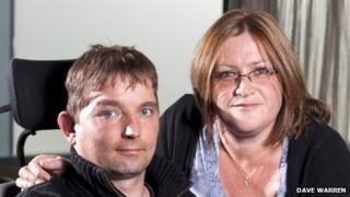 Anthony Hutchinson a'i wraig Jo