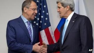 Sergei Lavrov shakes hands with John Kerry in Brunei (2 July 2013)