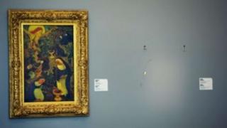 Пустое место осталось от картины французского художника Анри Матисса, которая была украдена в Кунстальском музее в Роттердаме. Фото 16 октября 2012 г.