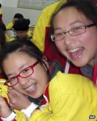 Share print chinese teen dies