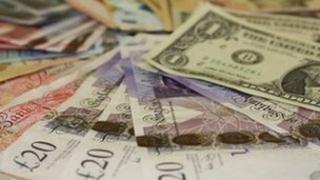 Cash in various currencies