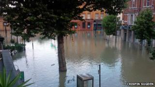 Herne Hill burst water main