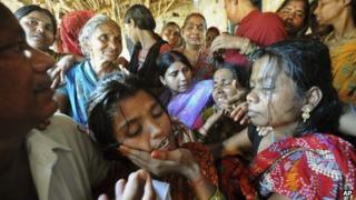 The family members of soldier Vijay Kumar Rai mourning in his home state of Bihar