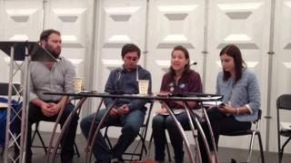 Panel pobl ifanc