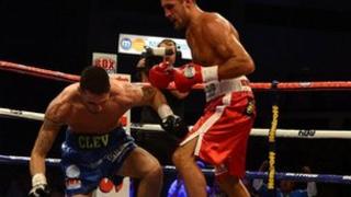 Sergey Kovalev a Nathan Cleverly