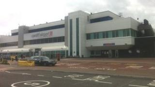 Maes Awyr Caerdydd