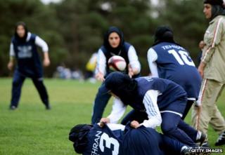 Women playing rugby in Tehran in 2007
