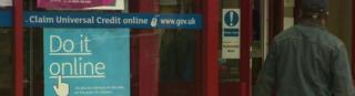 An ad for the online universal credit system