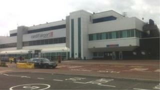Maes awyr Caerdydd