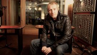Rhys Ifans