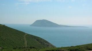 Ynys Enlli